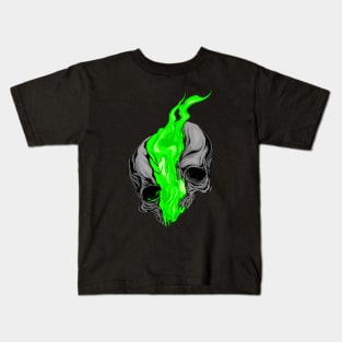 green flaming skull Kids T-Shirt